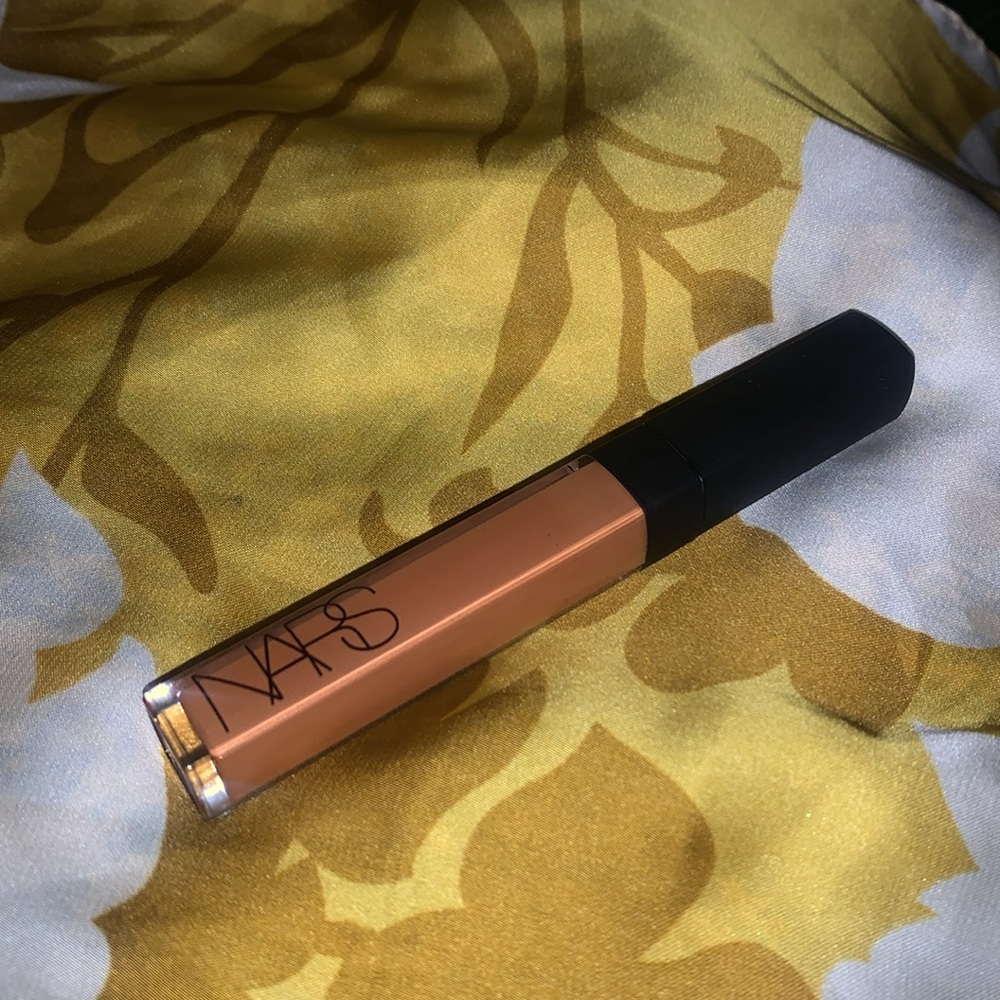 NARS CREAMY RADIANT CONCEALER - Picture 2 of 7